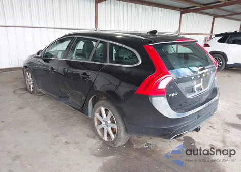 2016 Volvo V60 T5 Drive-E Premier из США, поврежденный, VIN YV140MEK0G1287597